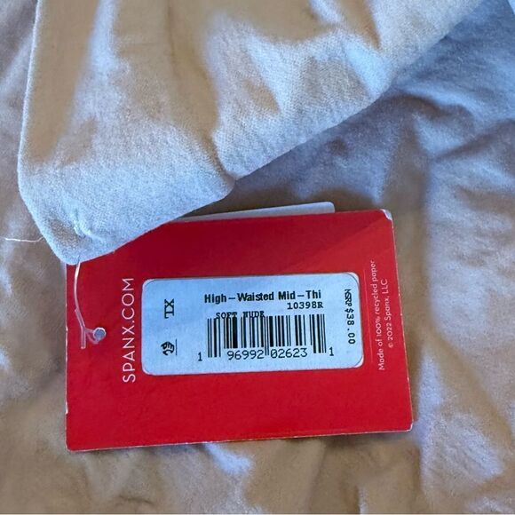 NWT Spanx  Everyday High Waist Shaping Shorts - Picture 5 of 5